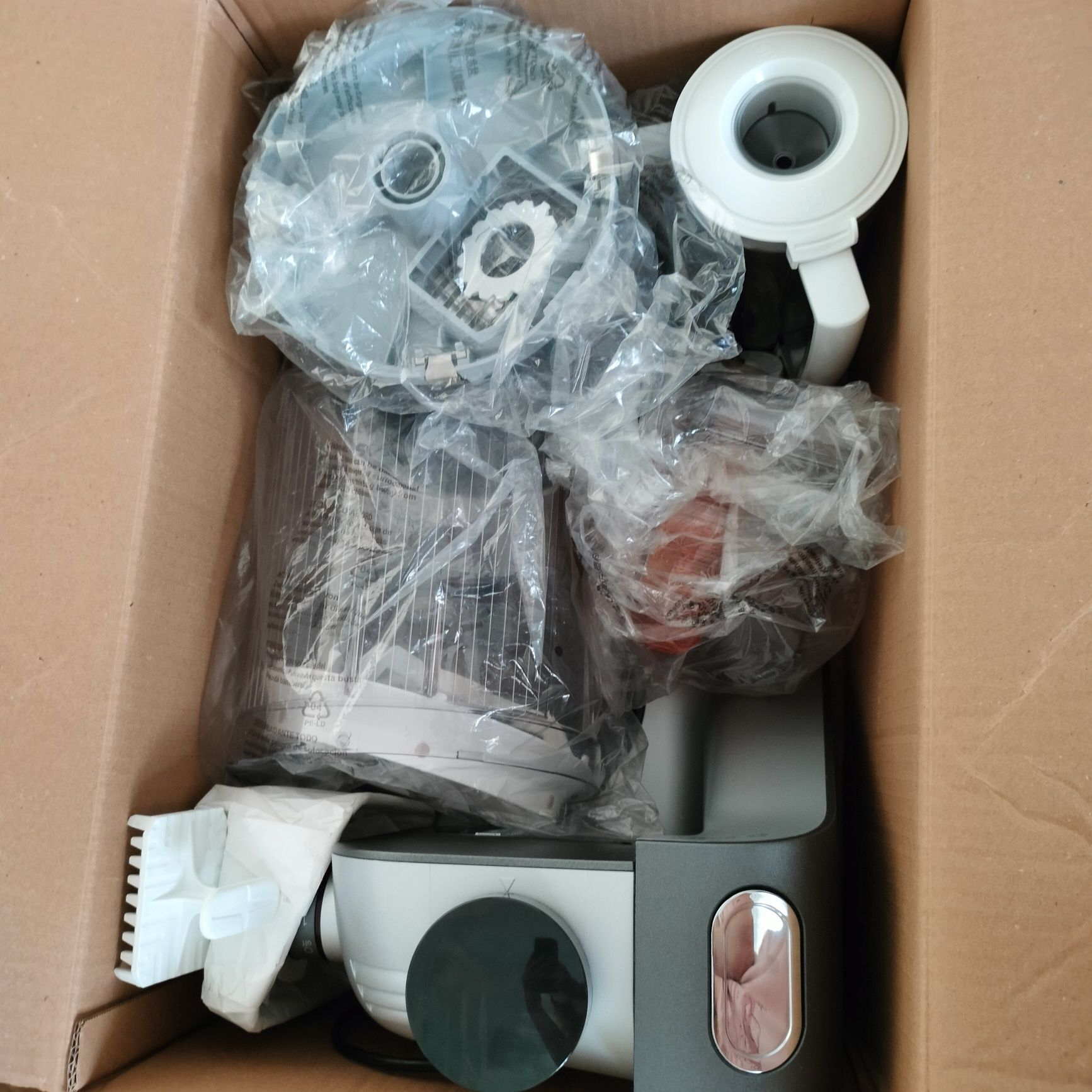 Robot kuchenny planetarny BOSCH MUM58364