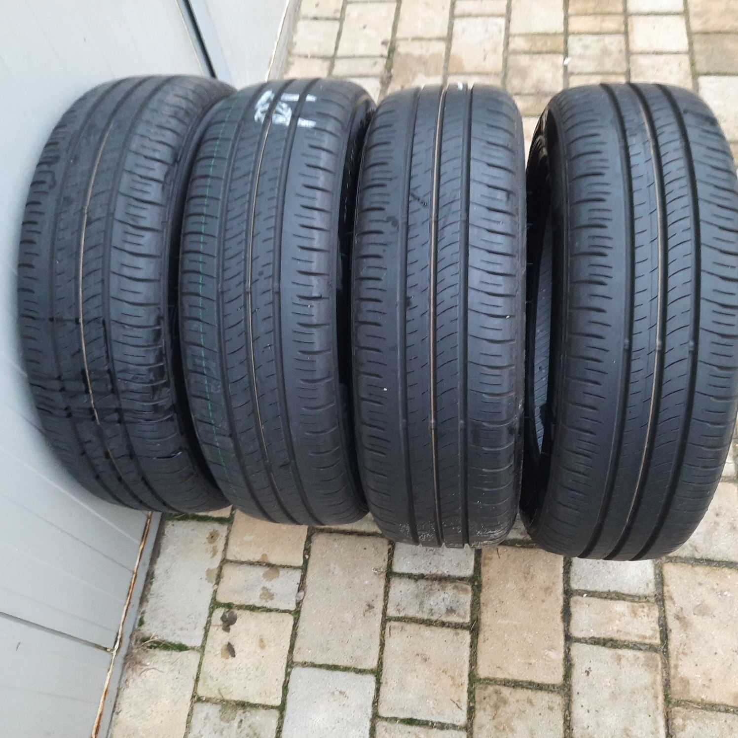 Opony letnie Dunlop 185/60 R16 2022