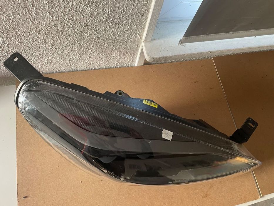 lampa prawa ford fiesta mk8 full led l1bb-13e014-jb cała kompletna