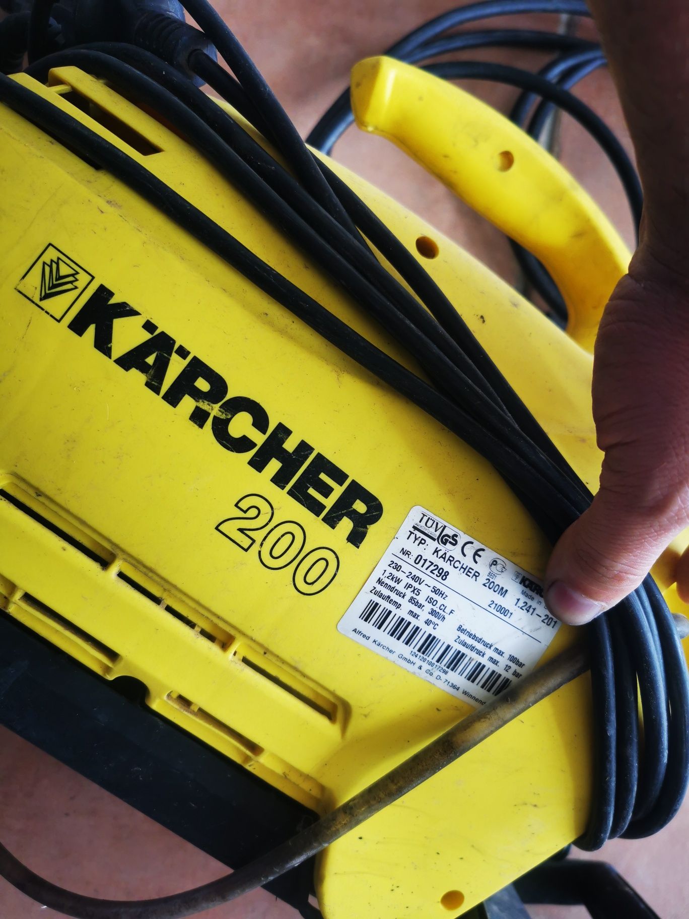 Maquina lavar Karcher 200