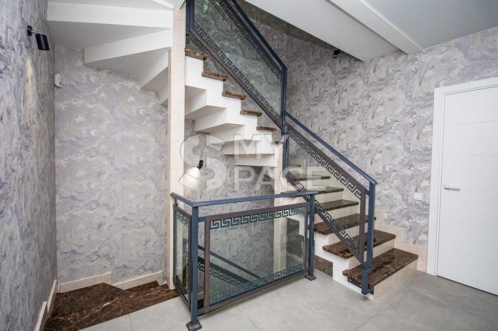 Будинок 211м2 КМ Коник Конча Заспа Столичне Шосе Лісники