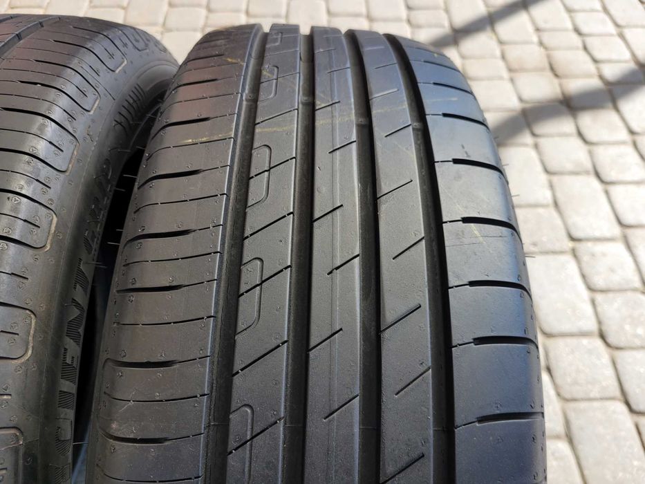 215  / 55  R 18    Goodyear         Lato/Komplet