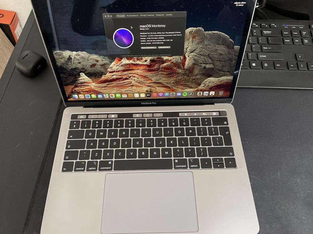 MacBook Pro 13’’ 2018 8gb ram 250gb ssd