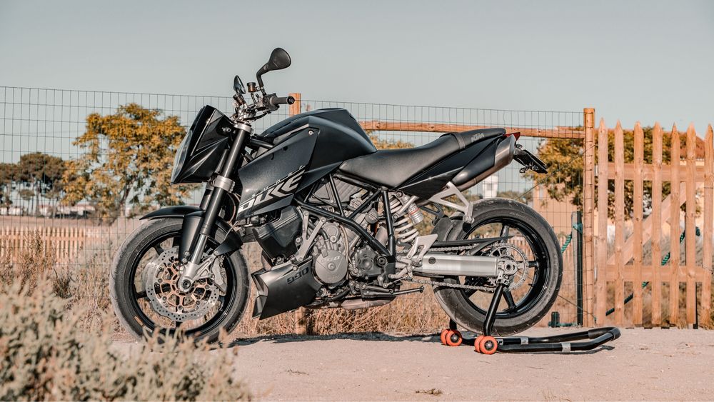 KTM 990 SuperDuke (financiamento disponivel)