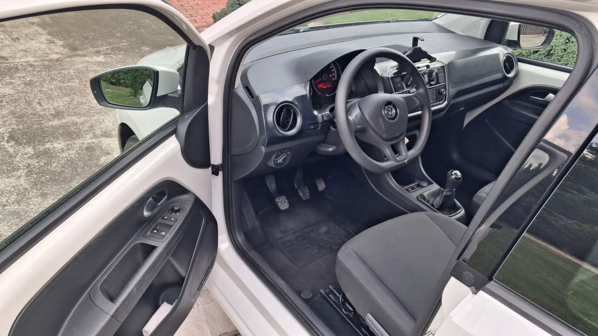 Volkswagen up! wersja BMT stan bdb
