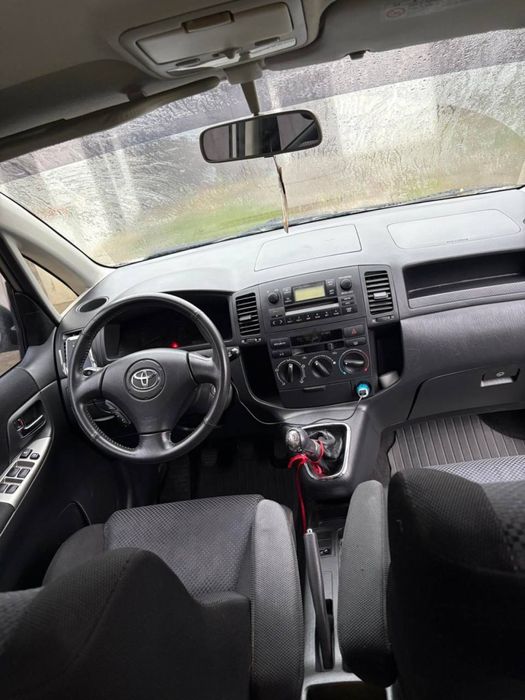 Продам тойоту версо