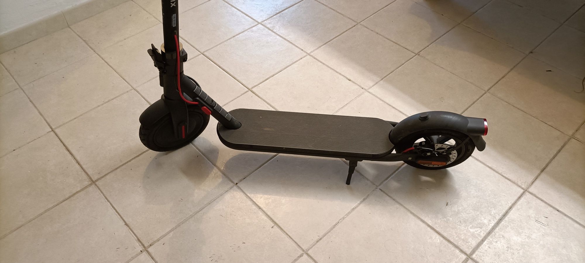 Trotinete xiaomi scooter 4