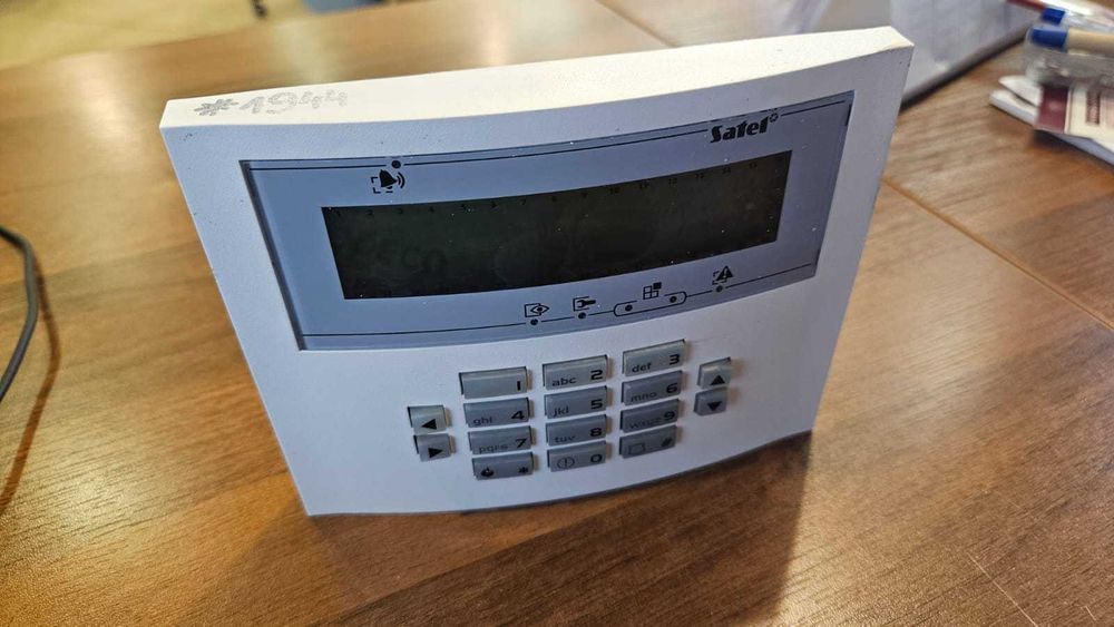 Maniputalor Satel INTEGRA INT‑KLCDL‑GR