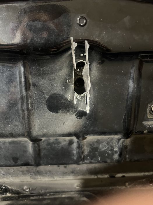 Продам капот від MercedesBenz cls500