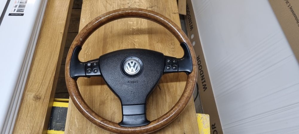 Kierownica drewniana golf V passat b6 multifunkcja