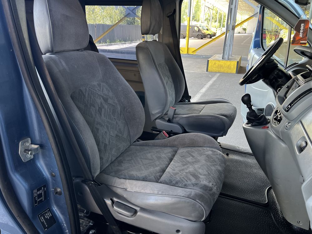 Opel Vivaro 2.5 Дизель, Груз/Пасс. Long. Trafic.