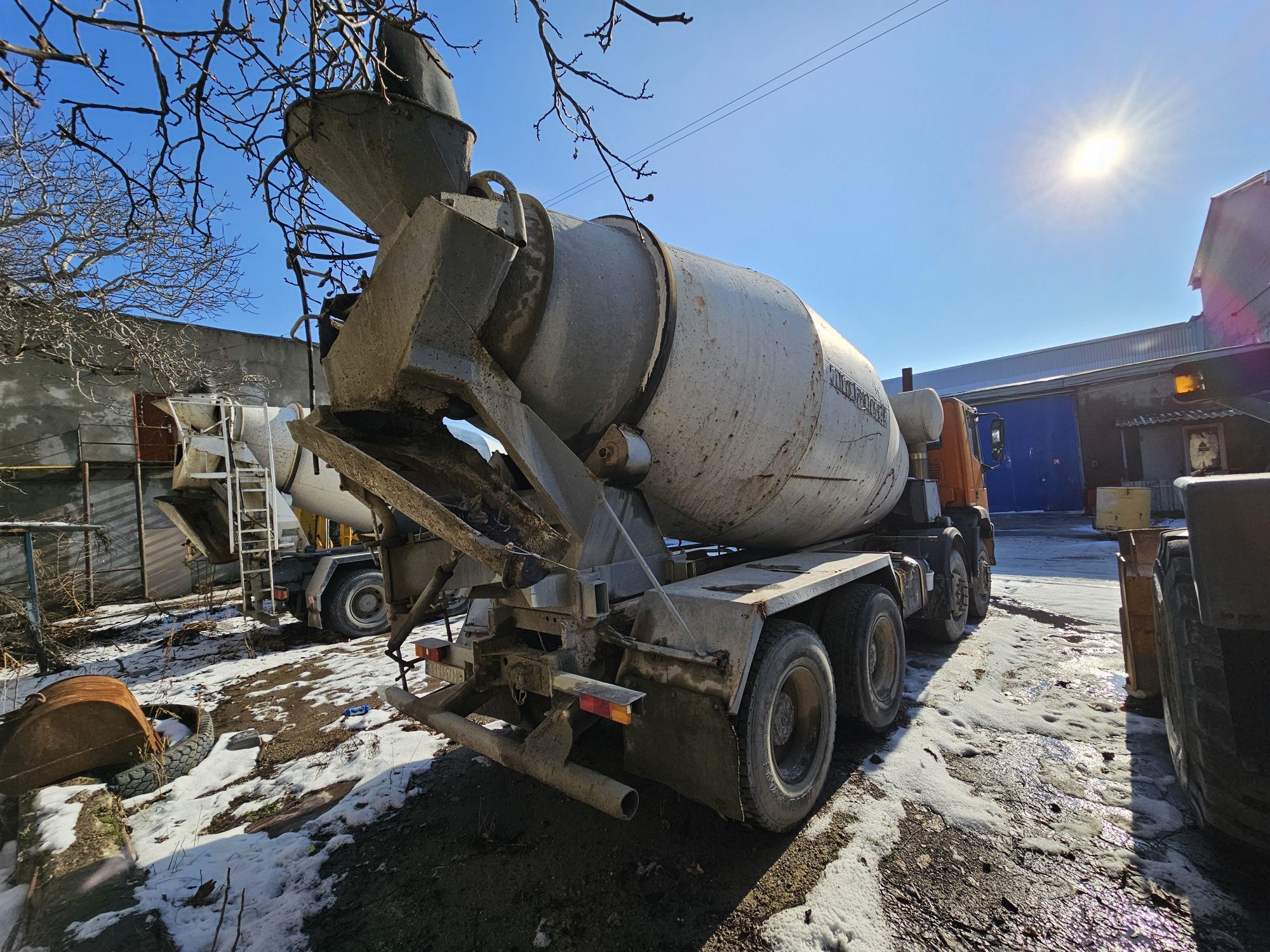 Бетонозмішувач міксер.Iveco
