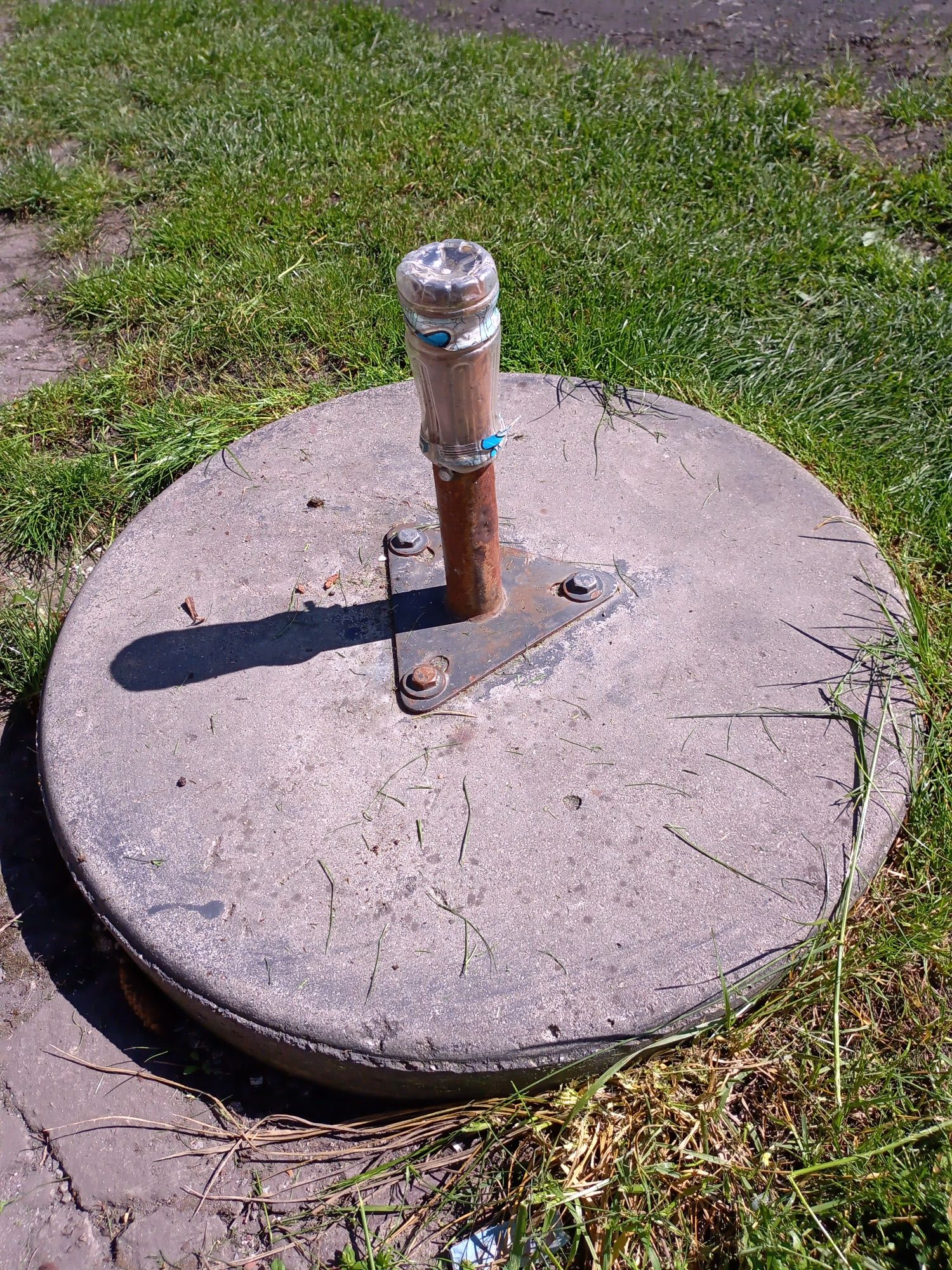 Sprzedam stojak pod parasol