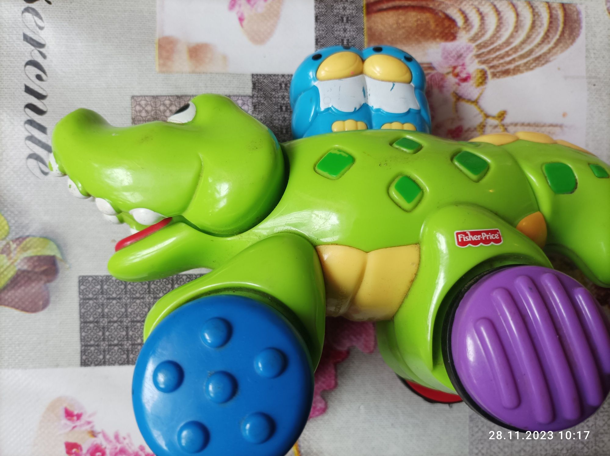 Zabawka jeżdżąca krokodyl Fisher Price