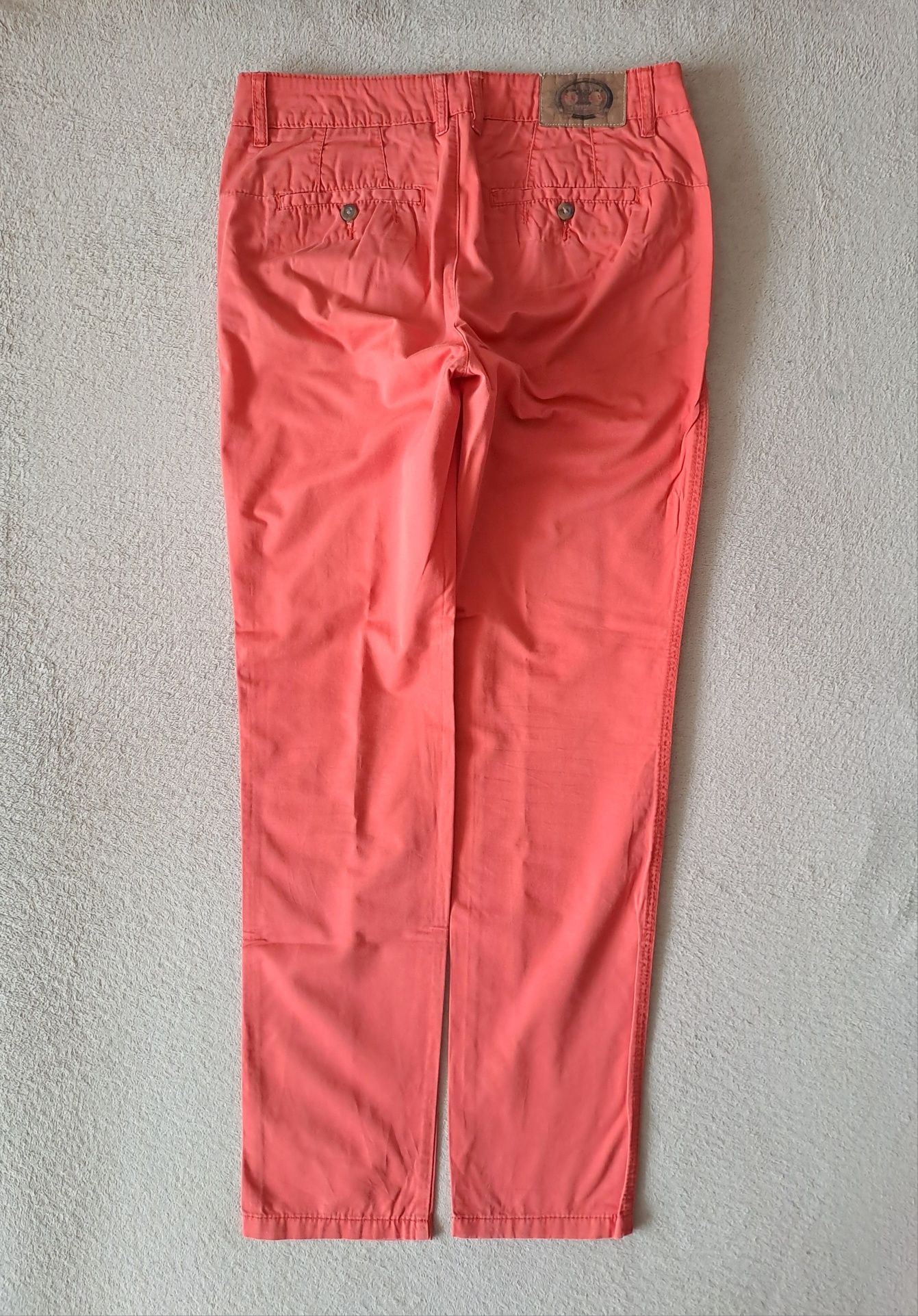 spodnie chino REVIEW roz. L styl klasyka moda komfort