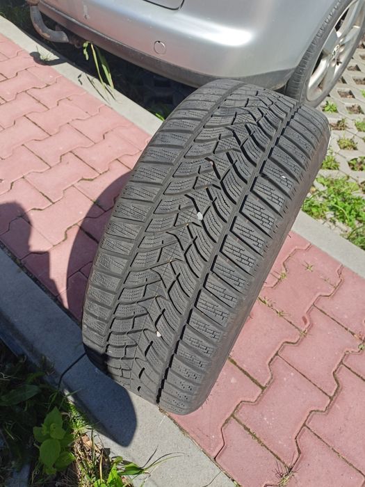 Opona zimowa Dunlop 225/45/17