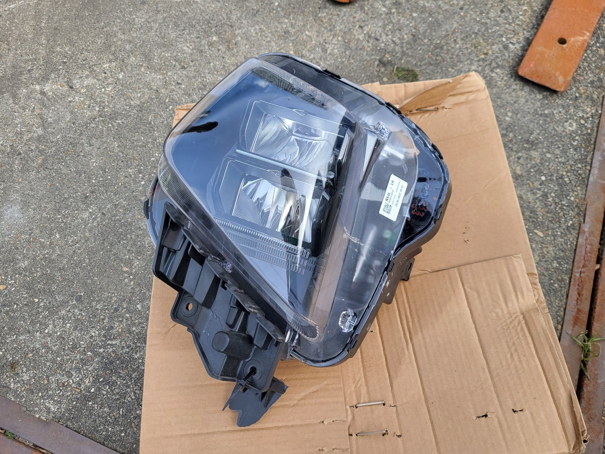 Hyundai Tucson IV G710L lampa lewa przednia dolna eu OEM