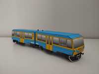Model kartonowy zabawka pociąg miejski autobus szynowy. Kolzam SN81-00