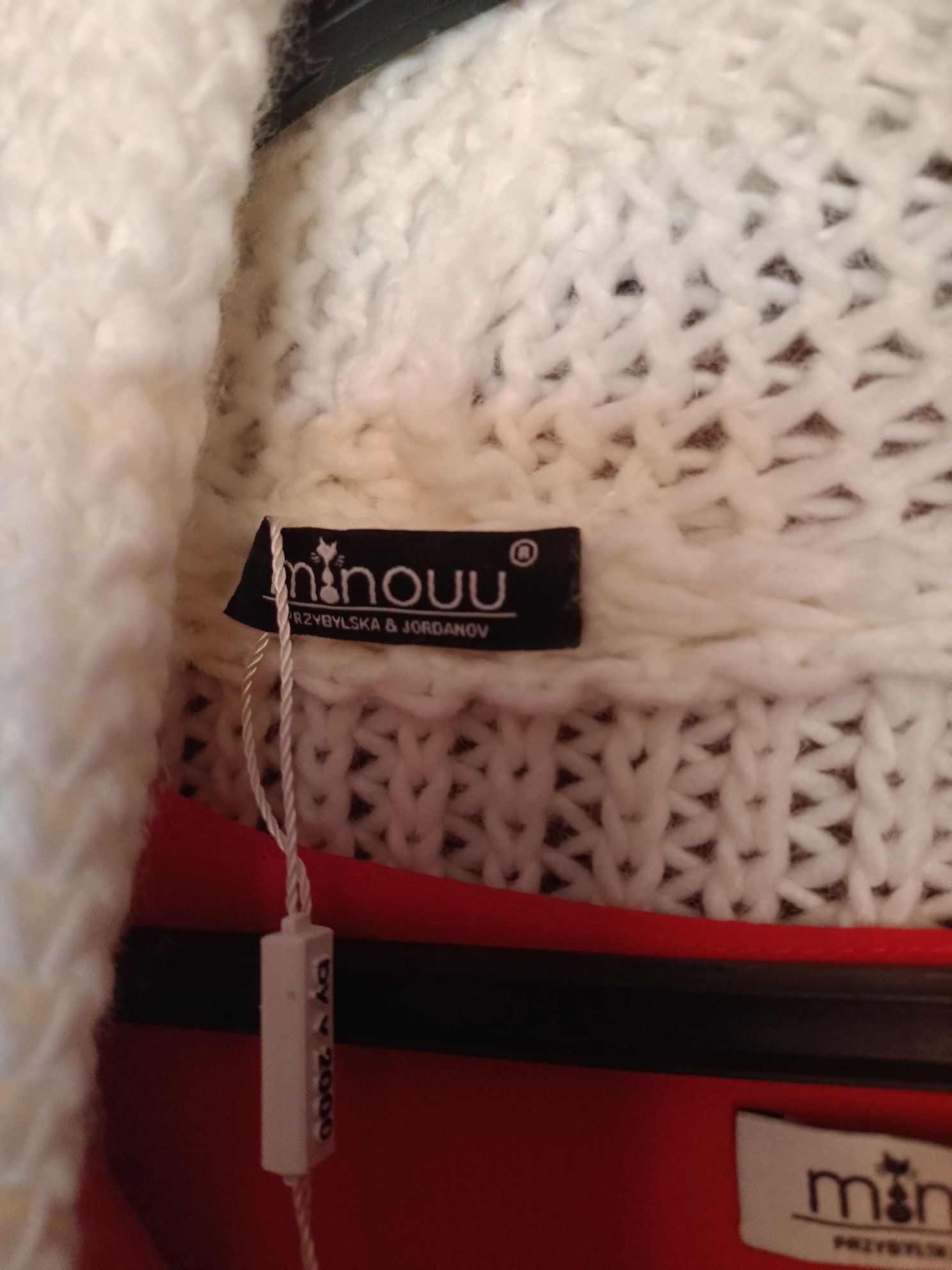 Sweter kardigan firmy Minouu rozmiar uniwersalny