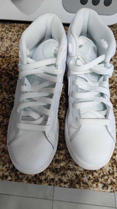 Vendo sapatilhas Nike, como novas, usadas 1X, tamanho 36