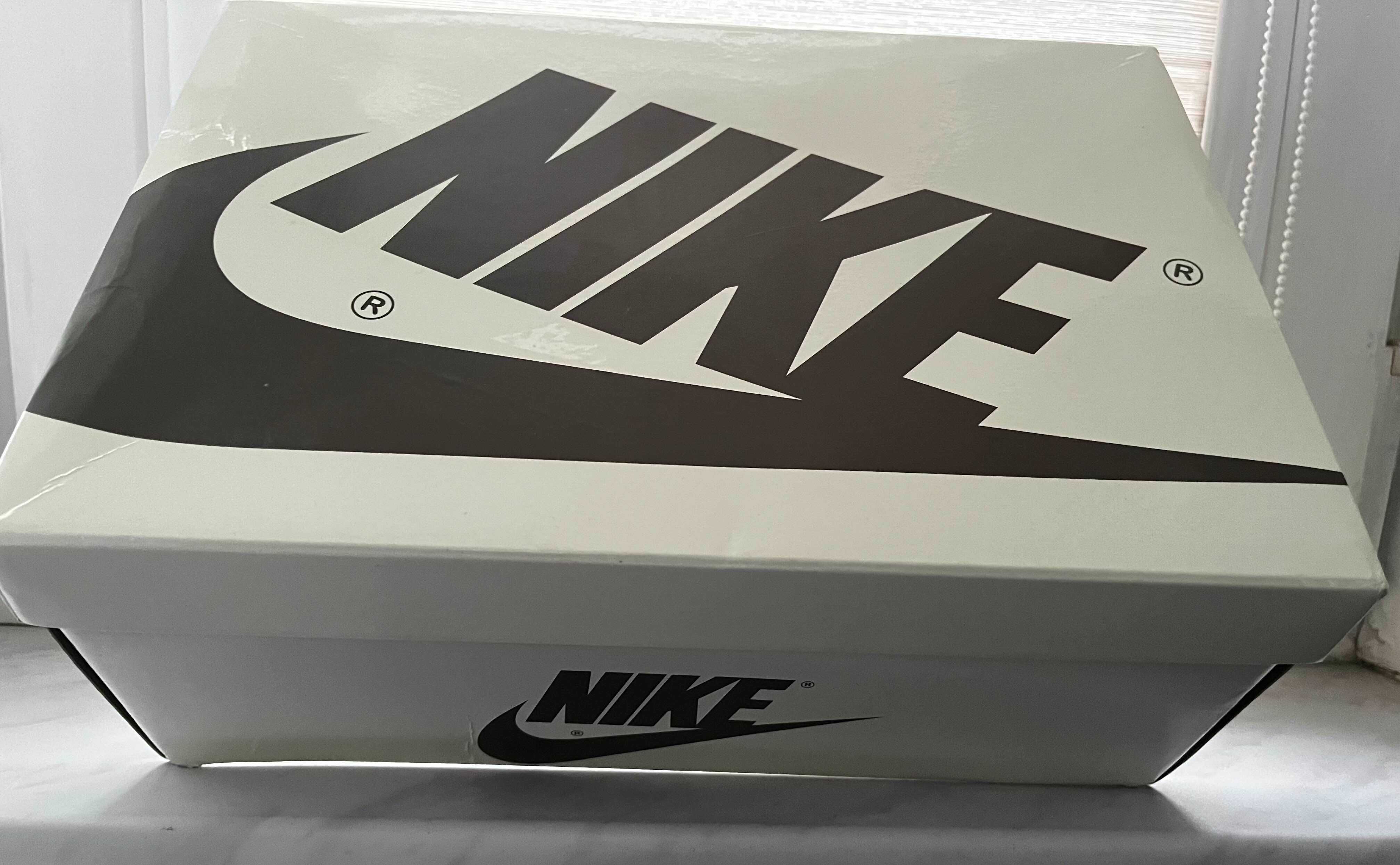 Jordan 1 Low Travis Scott Reverse Mocha