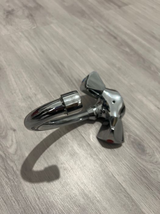 Vendo Torneira wc