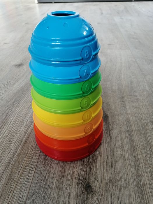 Wieża z miseczek Fisher Price