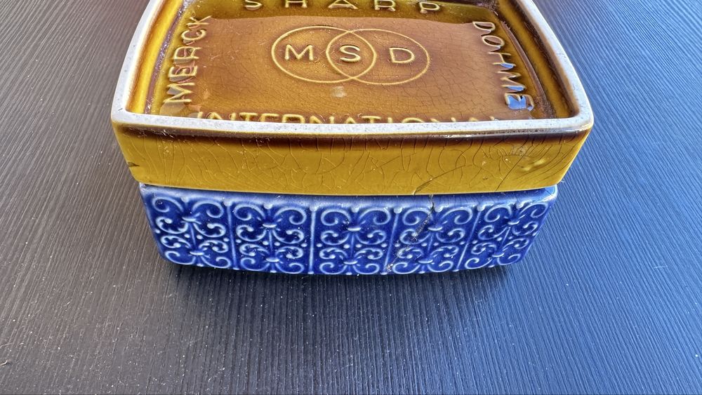 Caixa Cerâmica Merck Sharp & Dohme