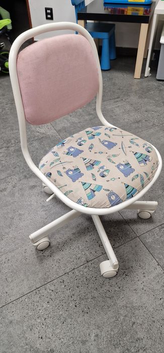 Fotel obrotowy dla dziecka