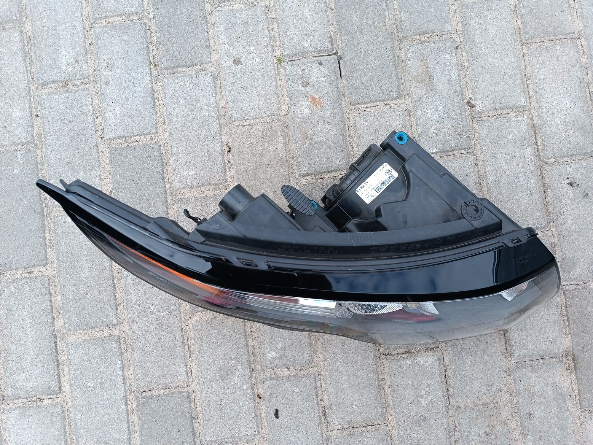 Sprzedam Nowy reflektor RANGE ROVER EVOQUE