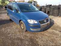Na części touran  1.9 Manual BLS 105 KM 2010 r.