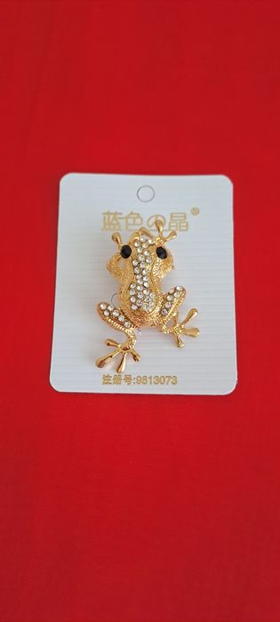 Брошки. Нові.Чудові подарунки