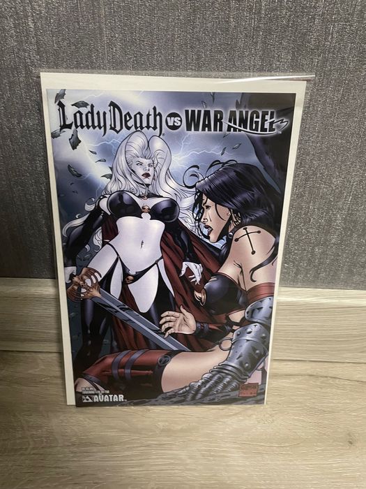 Комікс Lady Death vs War Angel