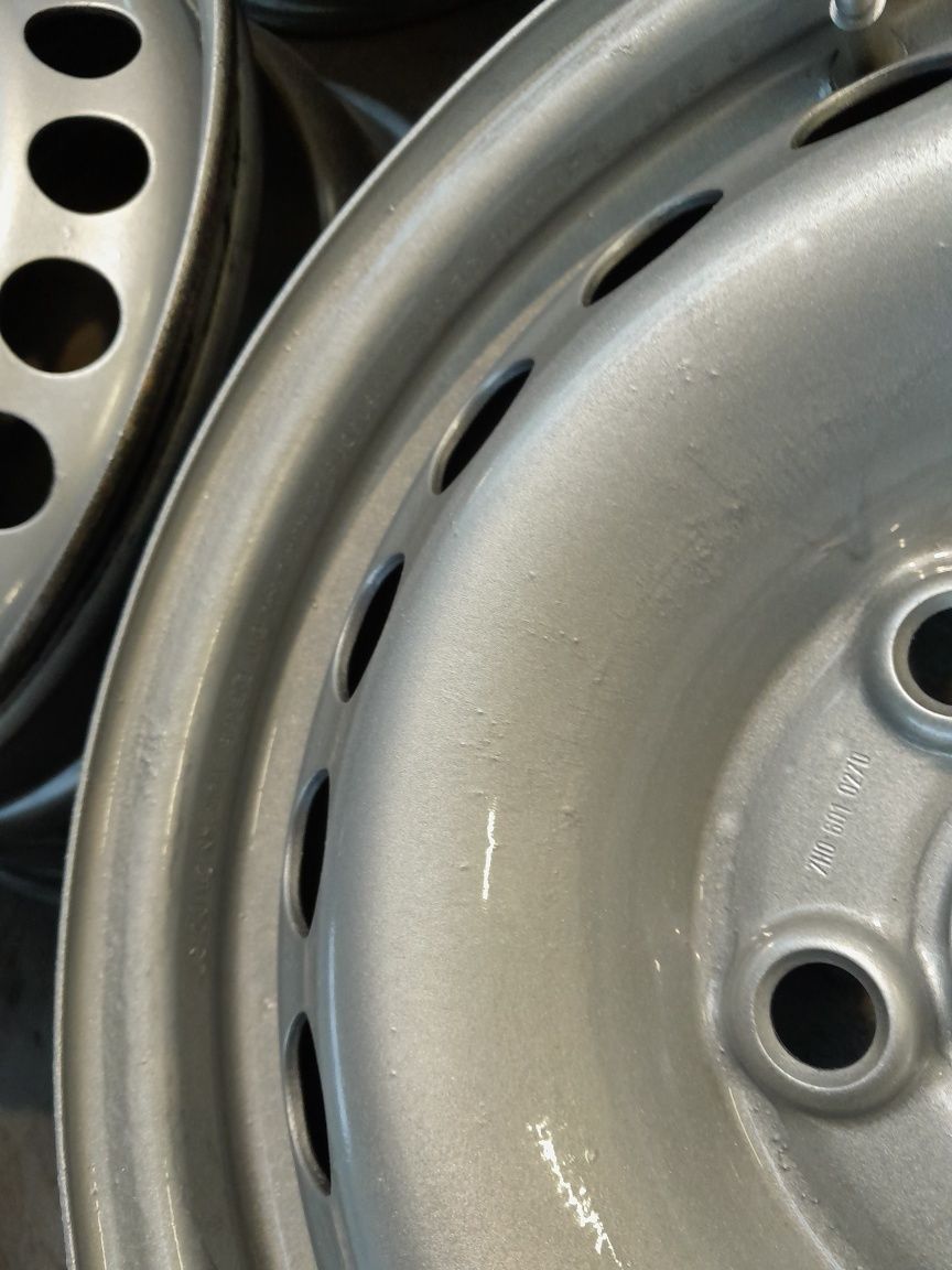 Felgi stalowe VW T5 T6 Transporter R16 6.5J 5x120 Et51