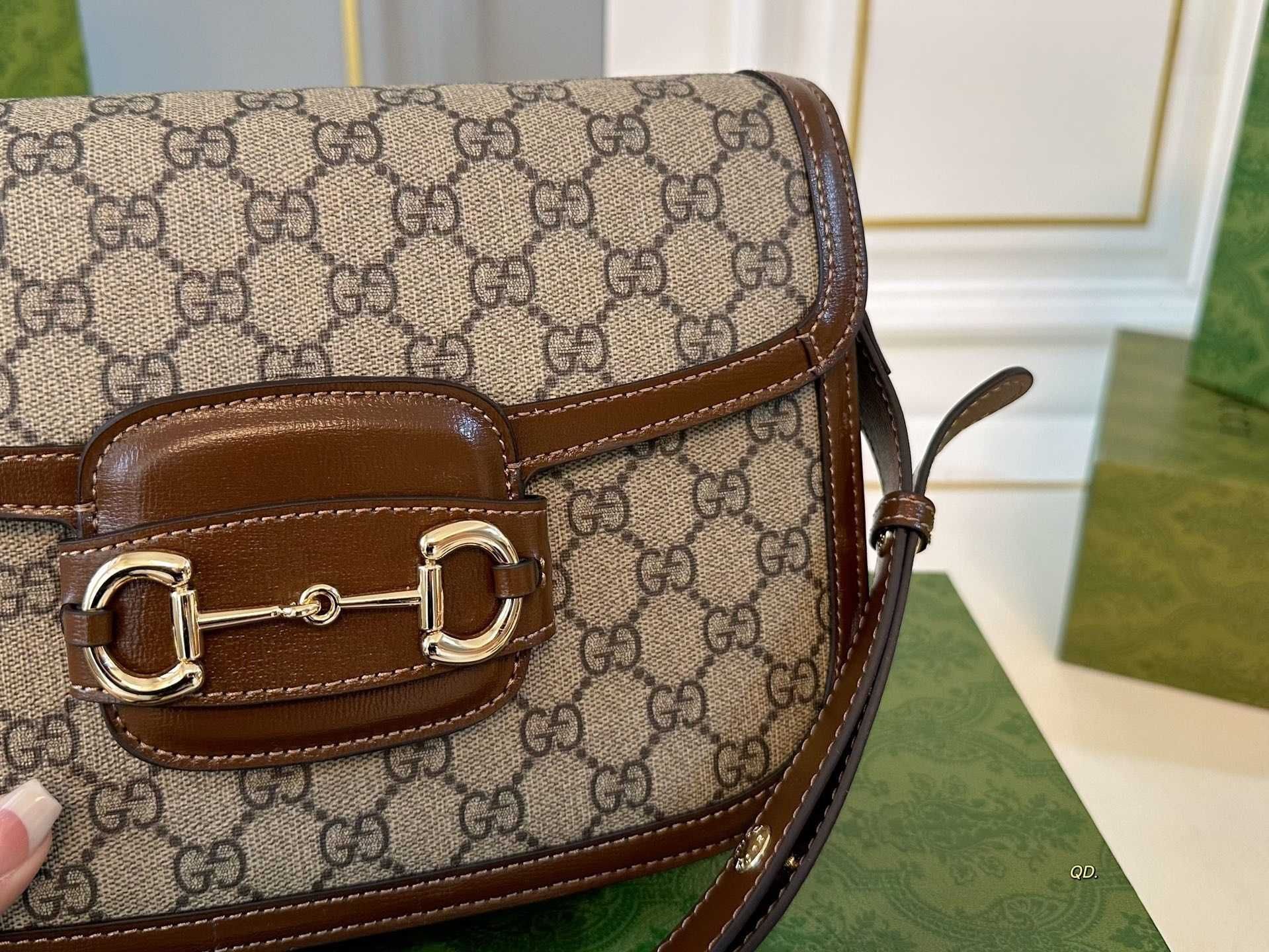 Gucci nowy monogram 1955 torba siodłowa