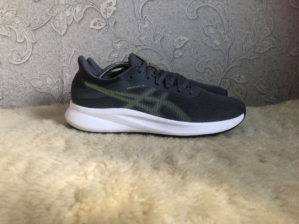 Оригінал! Кросівки Asics Gel для бігу, волейболу. 43 42,5 42 27,5 27