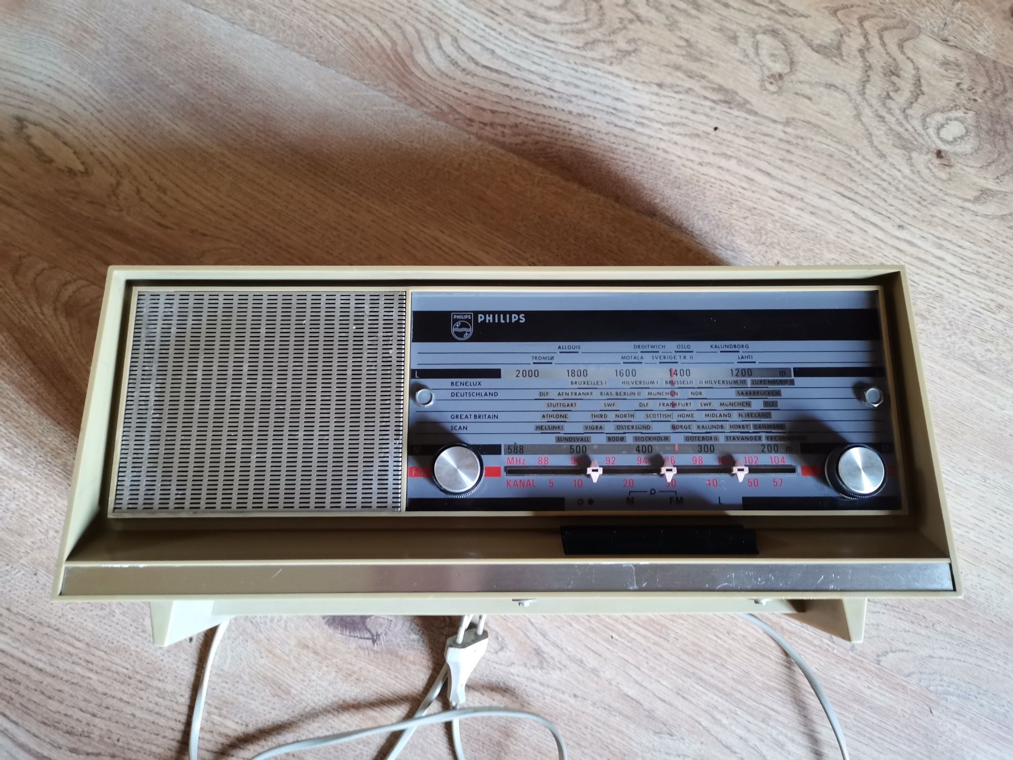 Stare Radio lampowe z lat 60 tych piękny Design