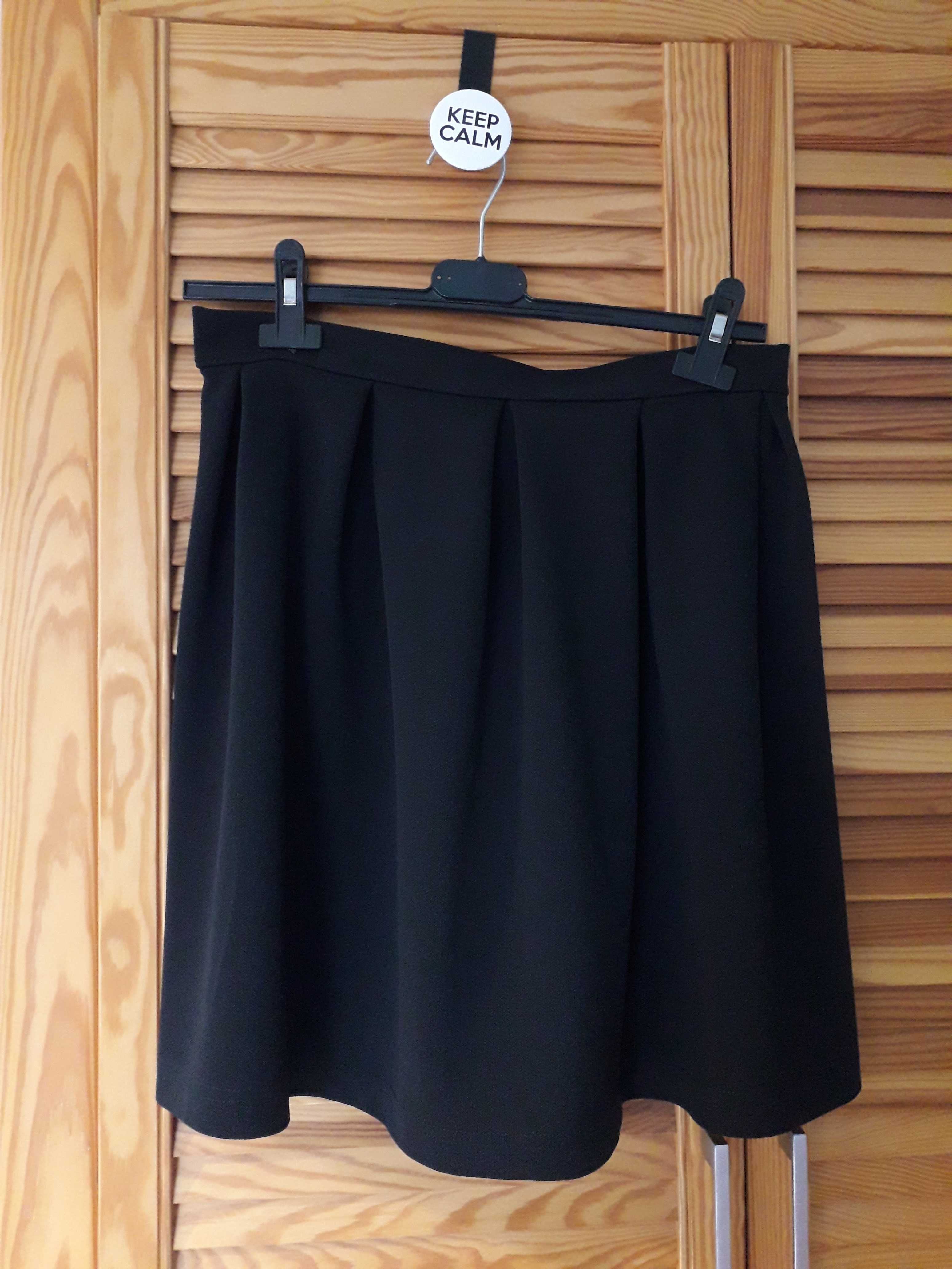 Krótka spódniczka czarna z zamkiem, elegancka