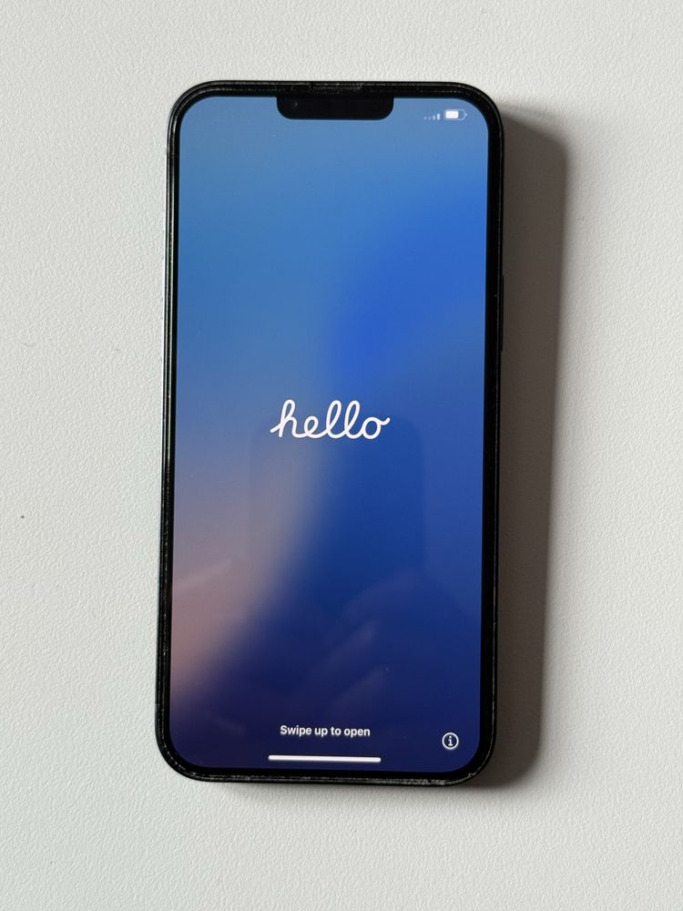 iPhone 14 Plus 128GB midnight black + 2 cabos USBC - lightning