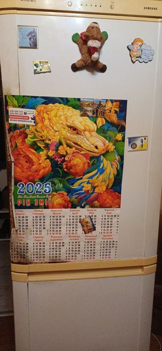 Продам холодильник