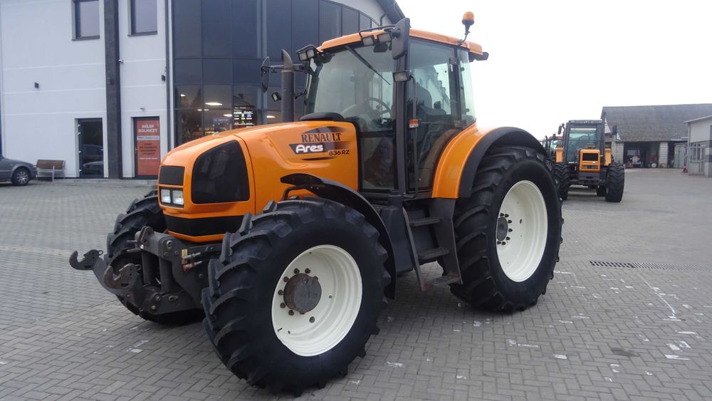 Renault Ares 836RZ sprowadzony 4x4 2004r. TUZ miękka oś