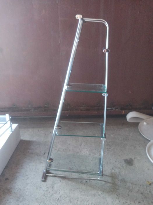 Поличка для ванної кімнати