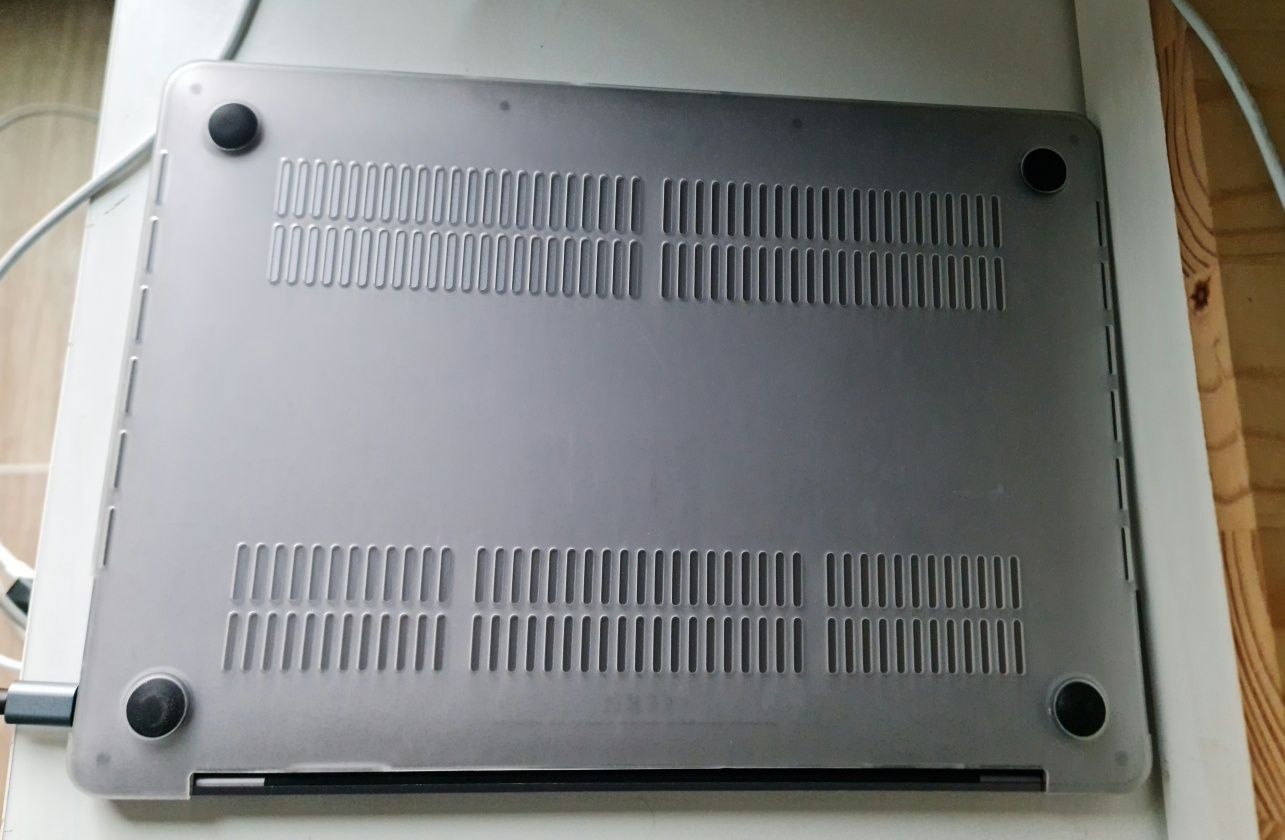 MacBook Pro i7 A1706 (13") - 8GB RAM, 256GB SSD