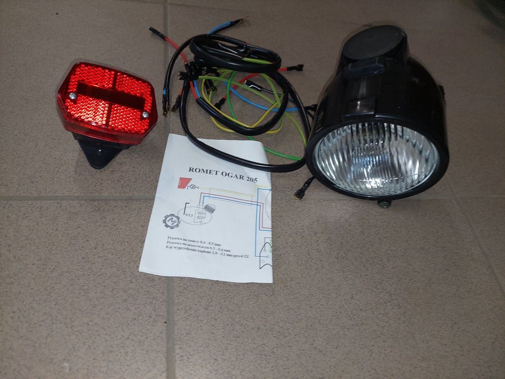 Fabrycznie nowy zestaw lampy+instalacja romet motorynka m3 pony ogar 2