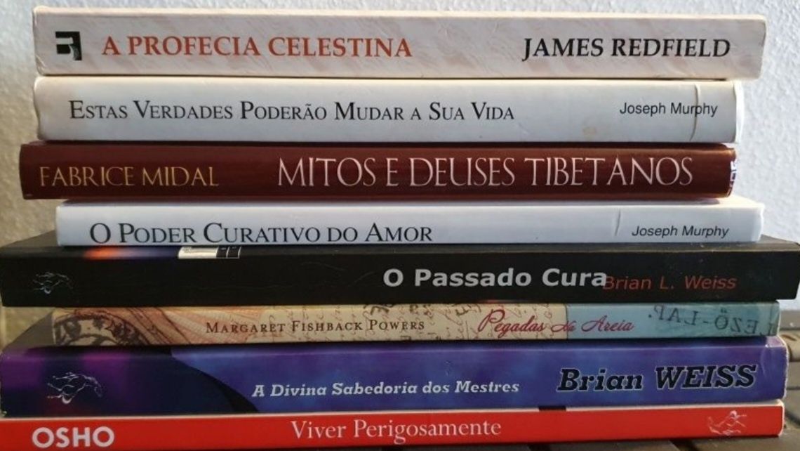 Livros de Astrologia, Tarot auto ajuda e outras ciencias.