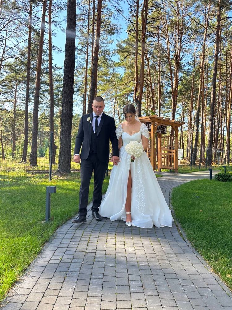Чоловічий костюм/весільний смокінг