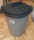kosz na śmieci 23 l z pokrywą z recyklingu