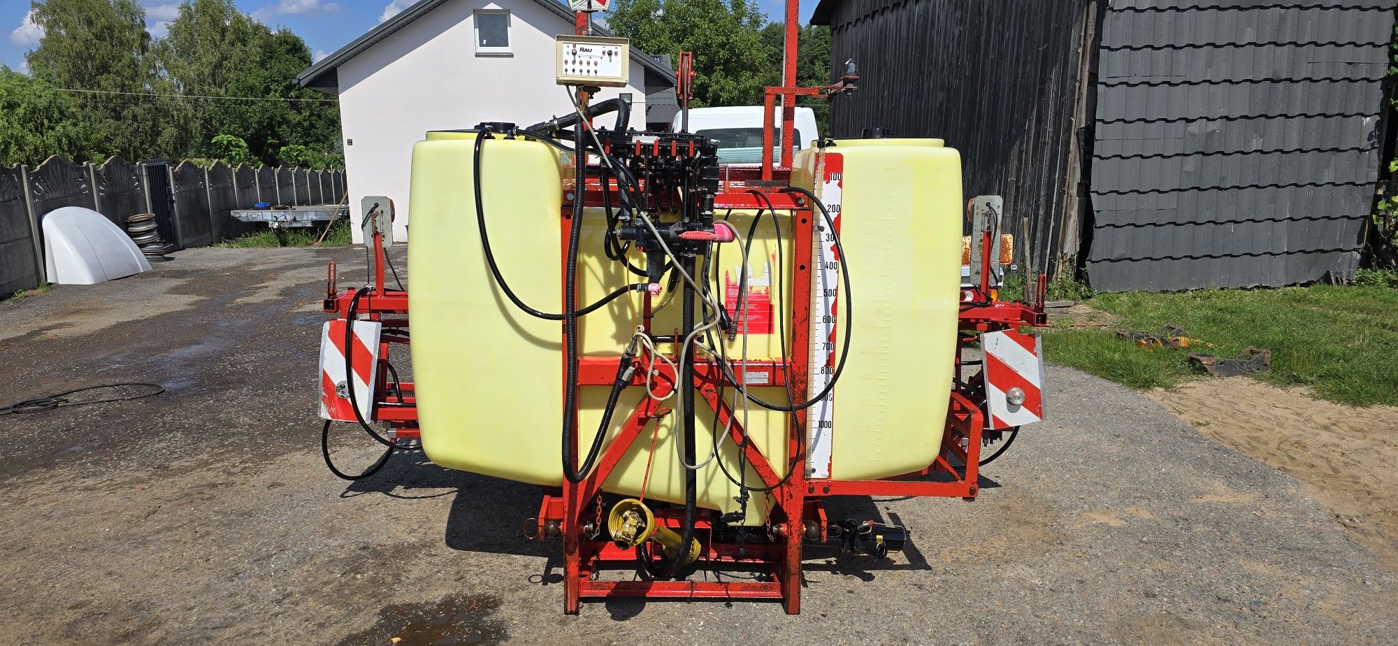 Opryskiwacz amazone uf 1200 hardi 1000 rau