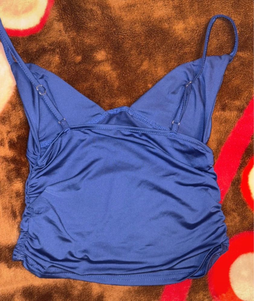 Top decotado da shein