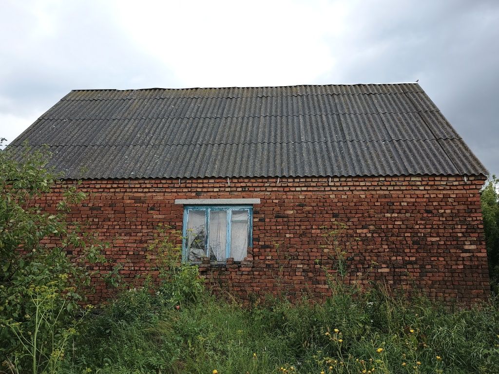 Продам хату Старий Осторопіль ціна договірна..